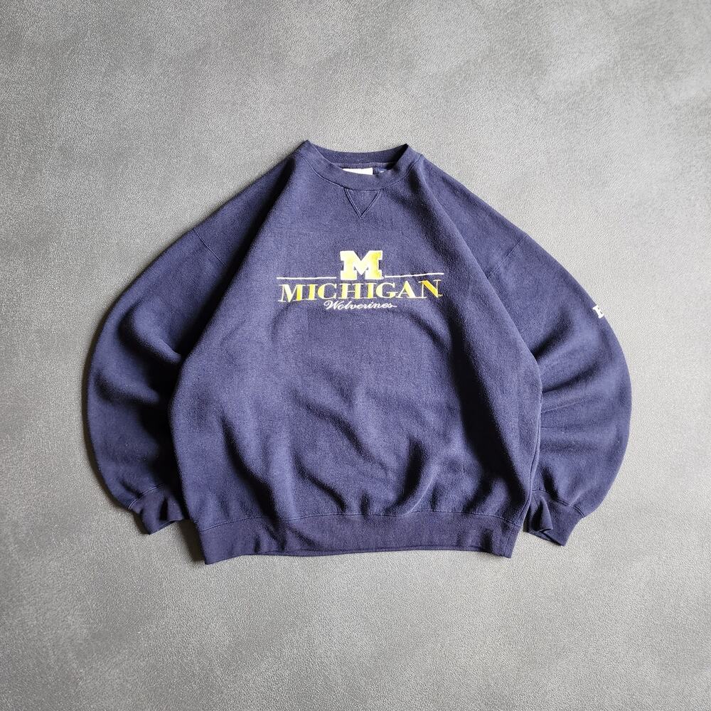 Vintage 90's Michigan Wolverines Embroidered Navy Pullover Sweatshirt Large